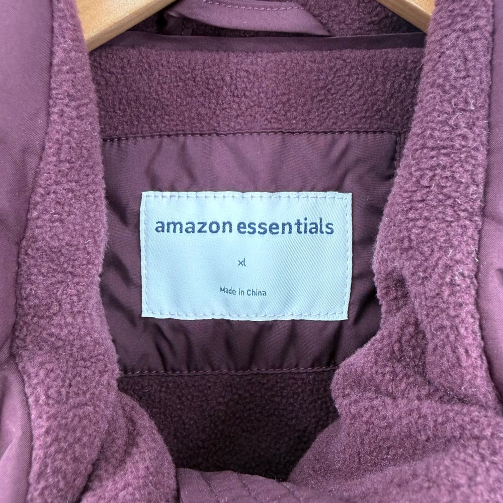 NWT Amazon Essentials Quilted Puffer Vest Plum Purple XL Fleece Lined - Picture 3 of 6
